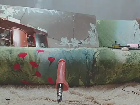 AlinasissyXX online show from March 7, 9:33 pm