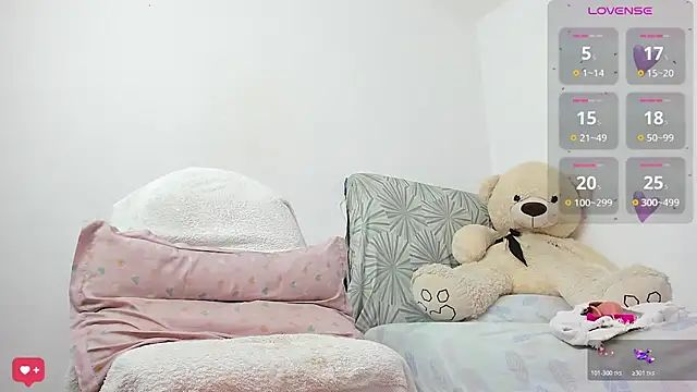 AlexxandraRivera online show from February 12, 4:03 am