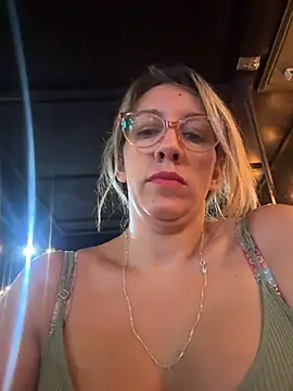 Gatitacarlita online show from March 5, 1:34 am