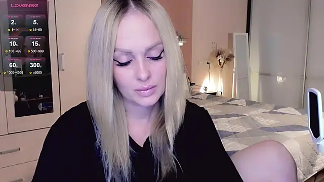 Libby Nora online show from October 24, 1:07 pm