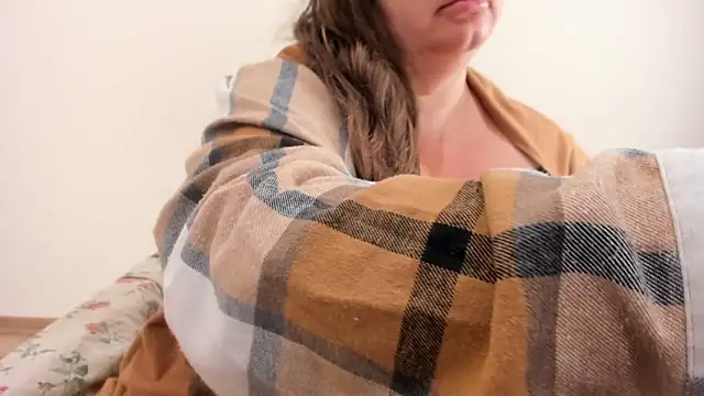 NinaDollBBW online show from September 25, 11:20 am