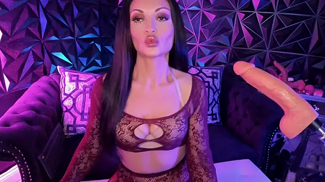 NatashaxoBangs online show from February 12, 4:47 am