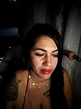 chelaqueen  online show from February 27, 2:11 am