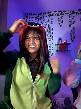 Sweett Priya online show from September 17, 3:15 am