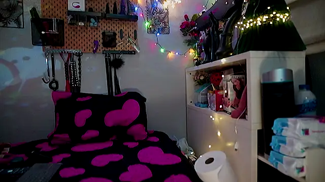 barbarah  online show from December 22, 9:01 am