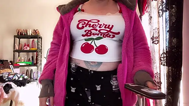 kisicaxx online show from January 13, 9:02 am