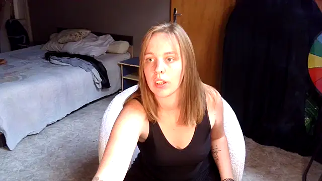 MissGirly online show from September 15, 12:02 pm