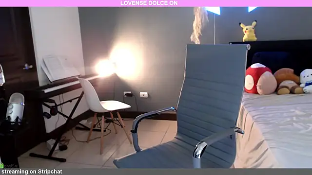 raspberryroll online show from November 8, 5:40 pm