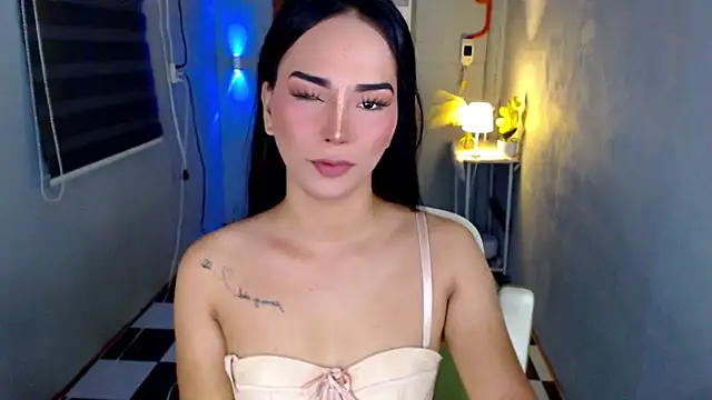 LylianaGirlx online show from July 26, 11:18 am