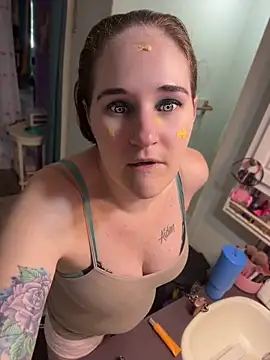 lolabunny9 online show from August 1, 4:42 pm