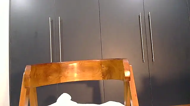 katt008 online show from September 19, 3:05 am