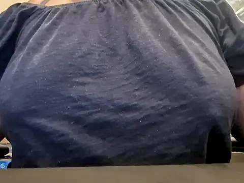 Snapshot of SensualATease chatting on October 13, 4:53 pm SensualATease online show from October 13, 4:53 pm