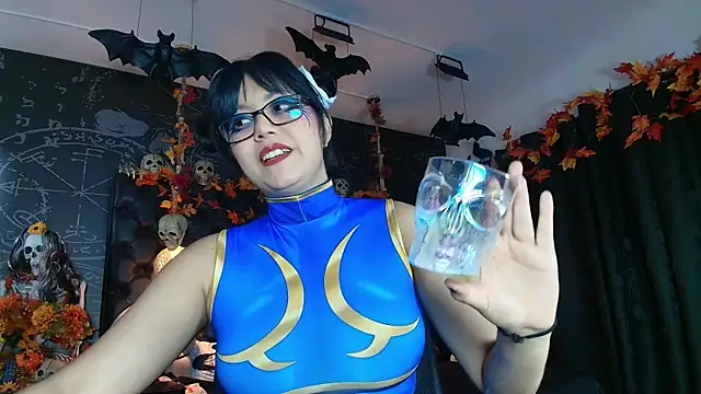 AlexHoe  online show from October 24, 6:48 pm