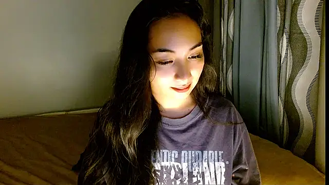 SweetLilly 18 online show from March 2, 5:08 am