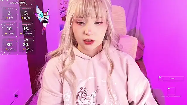 KuroChan420 online show from September 18, 4:55 am