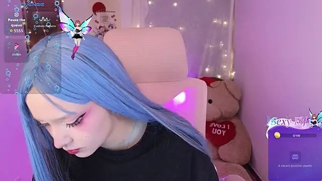 KuroChan420 online show from December 17, 12:38 am