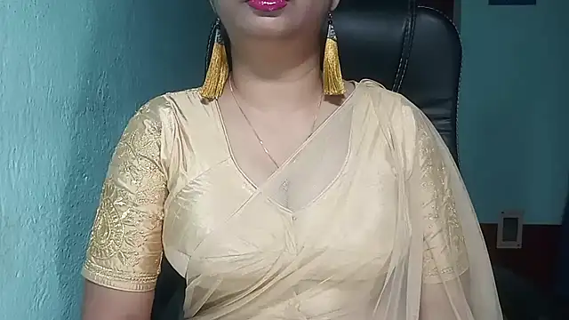 Snapshot of Secret_Dessire chatting on September 10, 6:30 pm Secret Dessire online show from September 10, 6:30 pm