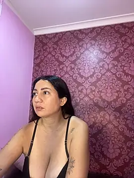 juliana diaz online show from October 14, 11:24 am