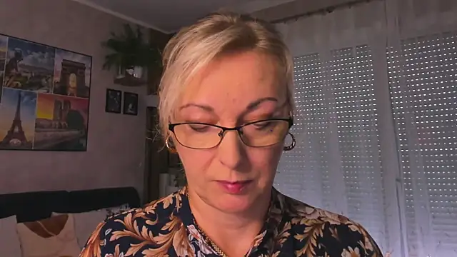 vanessa chat online show from September 16, 1:41 pm