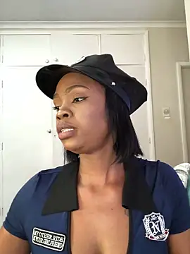 LuciousLips96 online show from October 28, 10:10 am