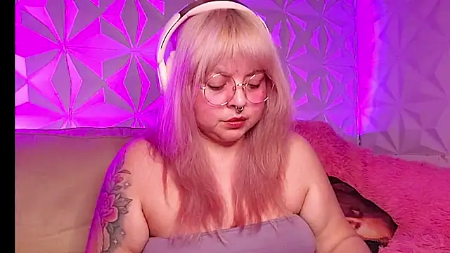 Satyn doll online show from February 6, 1:31 am