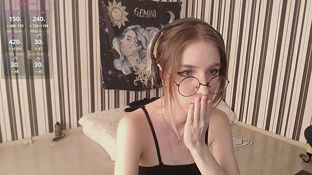 Snapshot of _Hanna_Moon_ chatting on September 26, 10:57 am Hanna Moon online show from September 26, 10:57 am