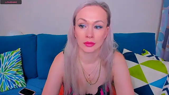 EllenMoore online show from September 14, 3:04 am