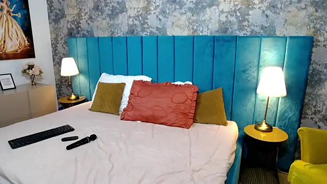 LisaCroft online show from October 22, 7:35 am