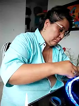 Brenda Berck  online show from December 5, 5:58 pm