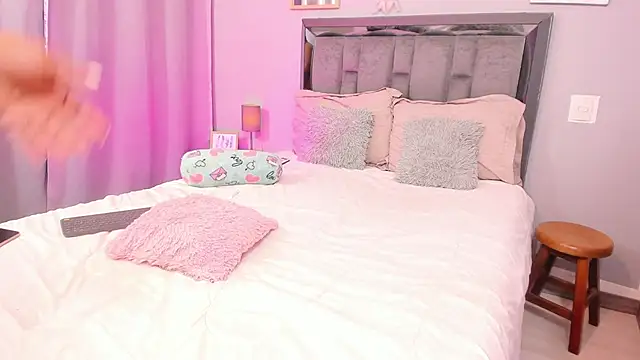 indiana jonnes online show from January 15, 12:05 am