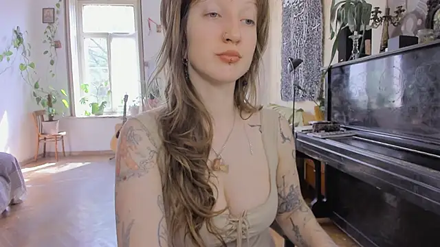 Miranda2 0 online show from April 27, 6:32 am