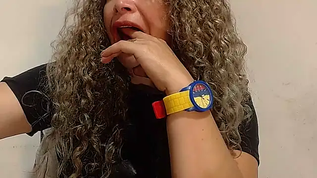 dalilasquirt1 online show from January 18, 12:29 am