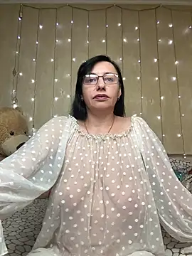 Amberhotqueen online show from February 14, 9:11 am