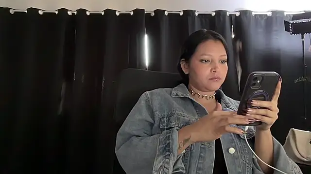Snapshot of MarcellaGriffin chatting on September 9, 1:33 pm MarcellaGriffin online show from September 9, 1:33 pm