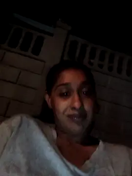 Lisaabrown  online show from April 14, 9:37 pm