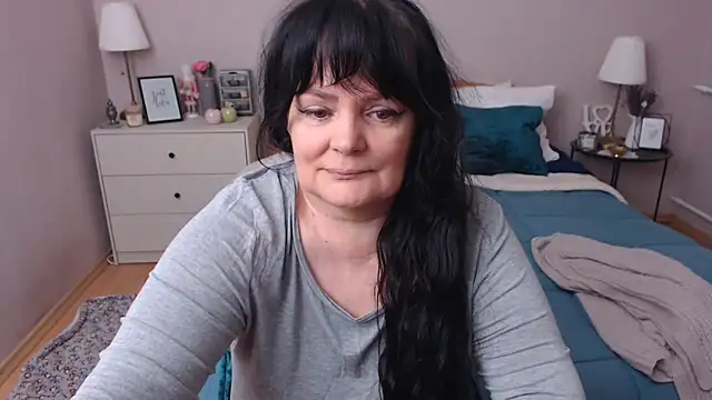 LeveMe2Nightt online show from December 18, 2:00 pm