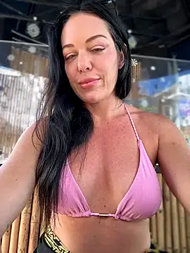 LilliThelo online show from December 20, 3:21 am