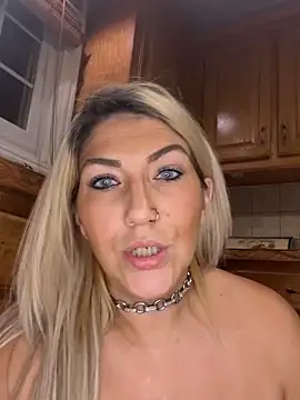 LittleMissEeve online show from October 25, 1:57 am