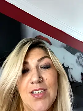 LittleMissEeve online show from October 26, 3:02 am