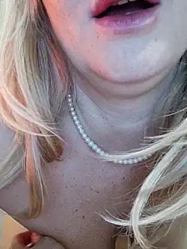 Vivian115 online show from December 23, 12:58 am