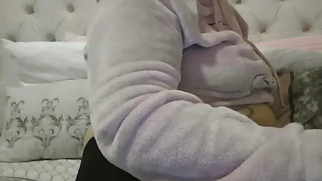 beautylovess online show from April 6, 2:55 am