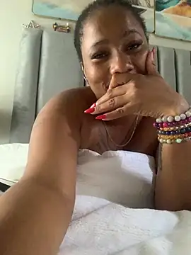 CurvyDesire1 online show from December 5, 12:50 pm