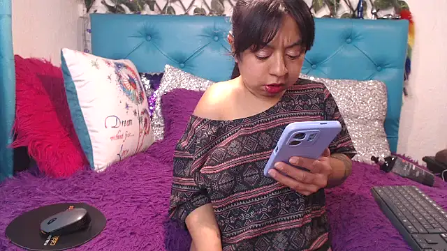 SARAWILLS online show from February 4, 2:09 pm