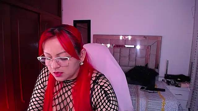 salomecastro  online show from October 23, 3:23 am