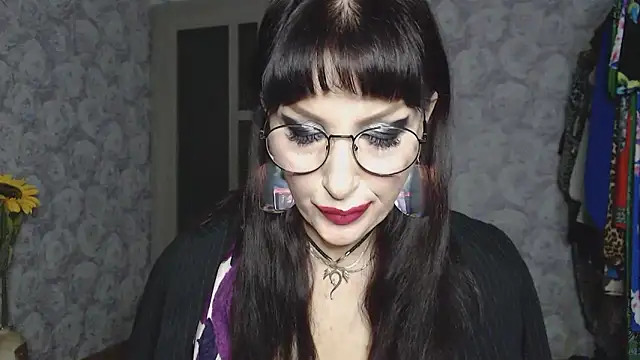 Aziza1 online show from December 17, 8:57 pm