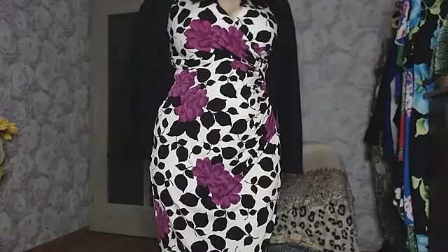 Aziza1 online show from October 28, 3:18 pm