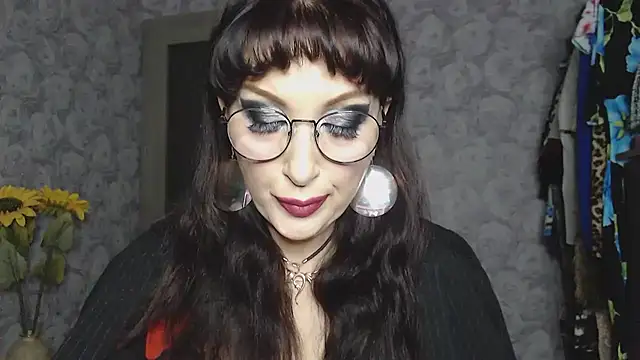 Aziza1 online show from September 19, 7:02 pm