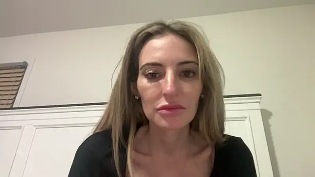 Briannastarlight online show from March 7, 3:57 am