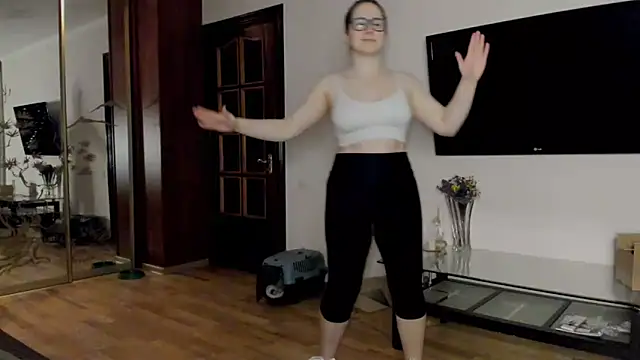 SeasonalSomeone online show from December 3, 10:01 pm