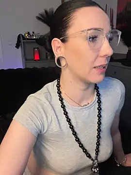 Trixie-Tainted online show from February 10, 4:21 pm